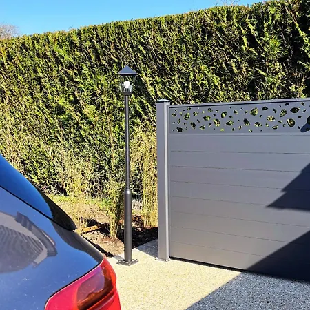 Fare Vahine, Maison Tahitienne Avec Jacuzzi Prive - Prestigelodgesfontainebleau